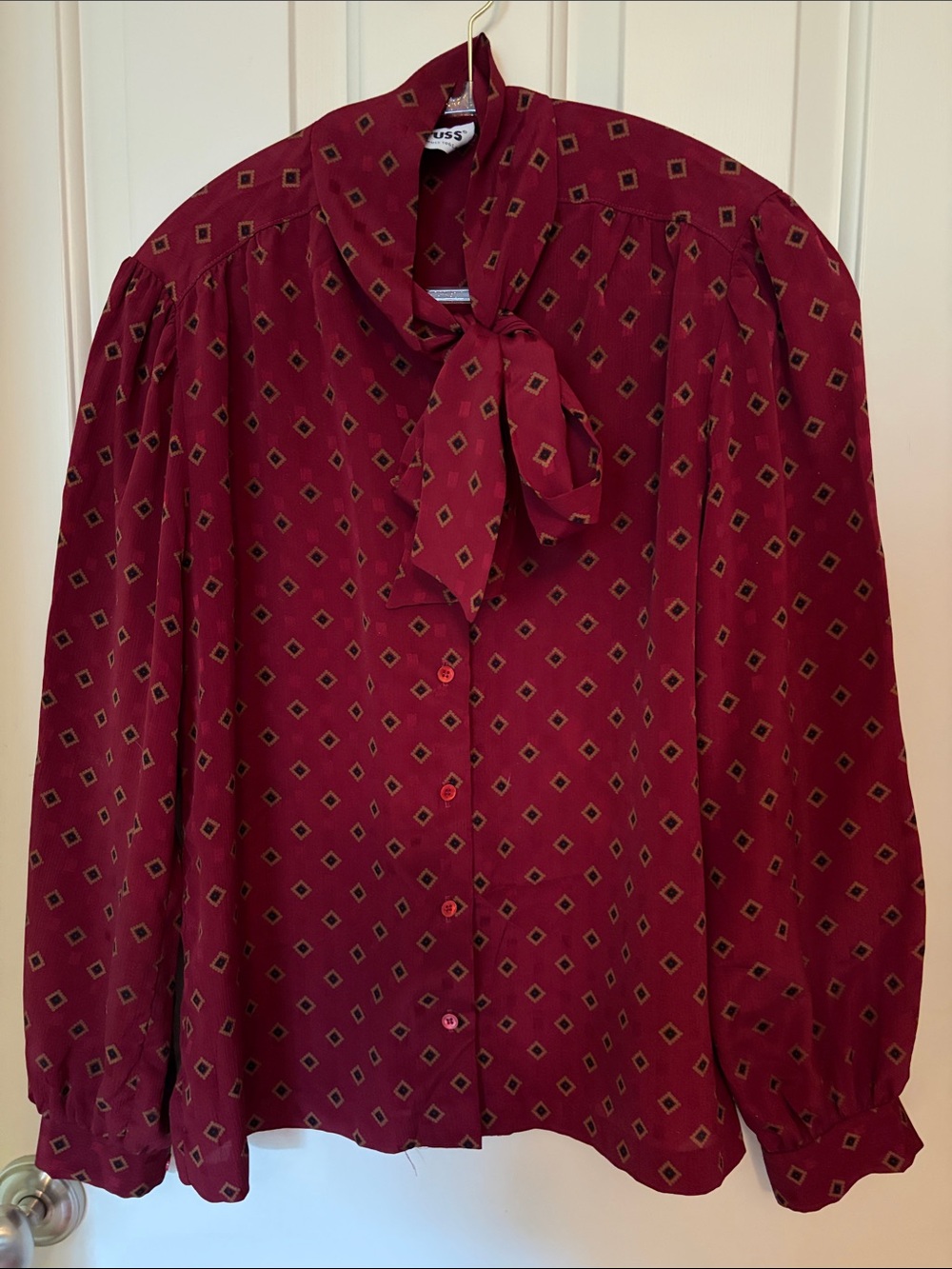 Vintage Burgundy Diamond-Print Long-Sleeve Blouse